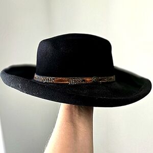 Outback Style Wool Hat w Leather Hatband Detail By IMPORTINA